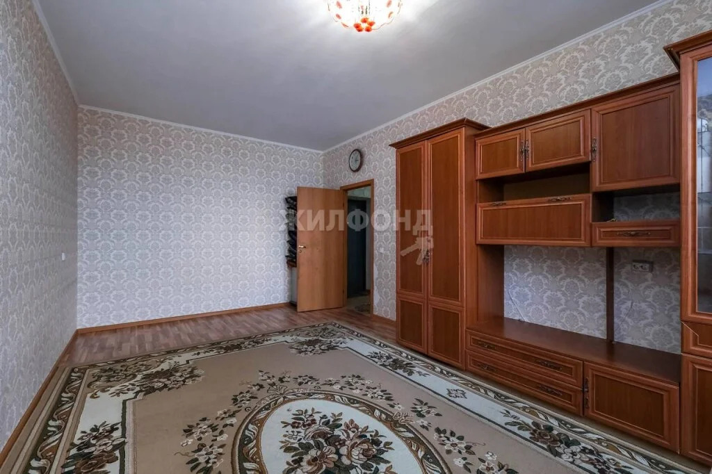 Продажа квартиры, Новосибирск, ул. Бурденко - Фото 1