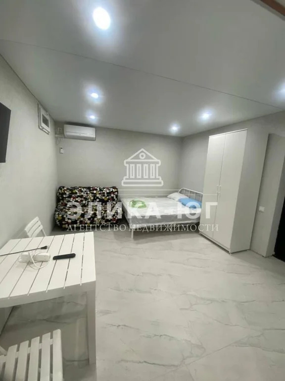 Продажа квартиры, Новомихайловский, Крымский район, Октябрьский пер. - Фото 1