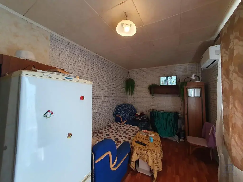 Продаю комнату в коммуналке на ЗЖМ Коммунистическом в Ростове-на-Дону - Фото 0
