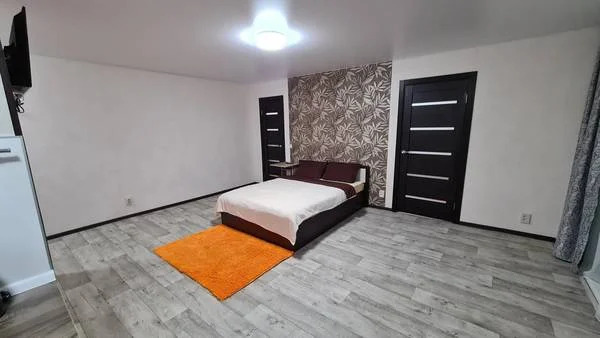 2х- комнатную квартиру в центре г.Углегорска сдам посуточно - Фото 4