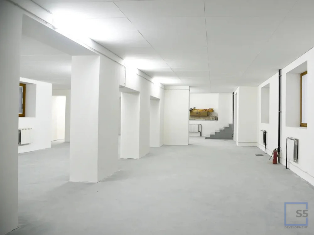 Аренда торгового помещения, м. Охотный Ряд, ул Большая Никитская - Фото 1