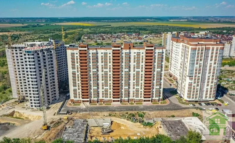 Продам 3 ком кв 92 кв м Воронеж, ул. Историка Костомарова, 46/3 - Фото 1