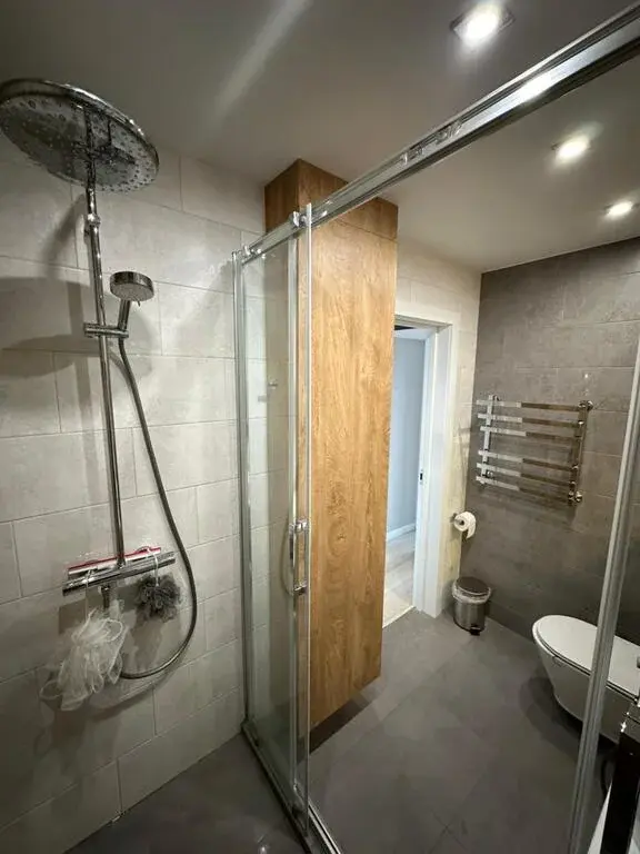 Продам просторную евро-трёхкомнатную квартиру (2 изолированные спальни - Фото 17