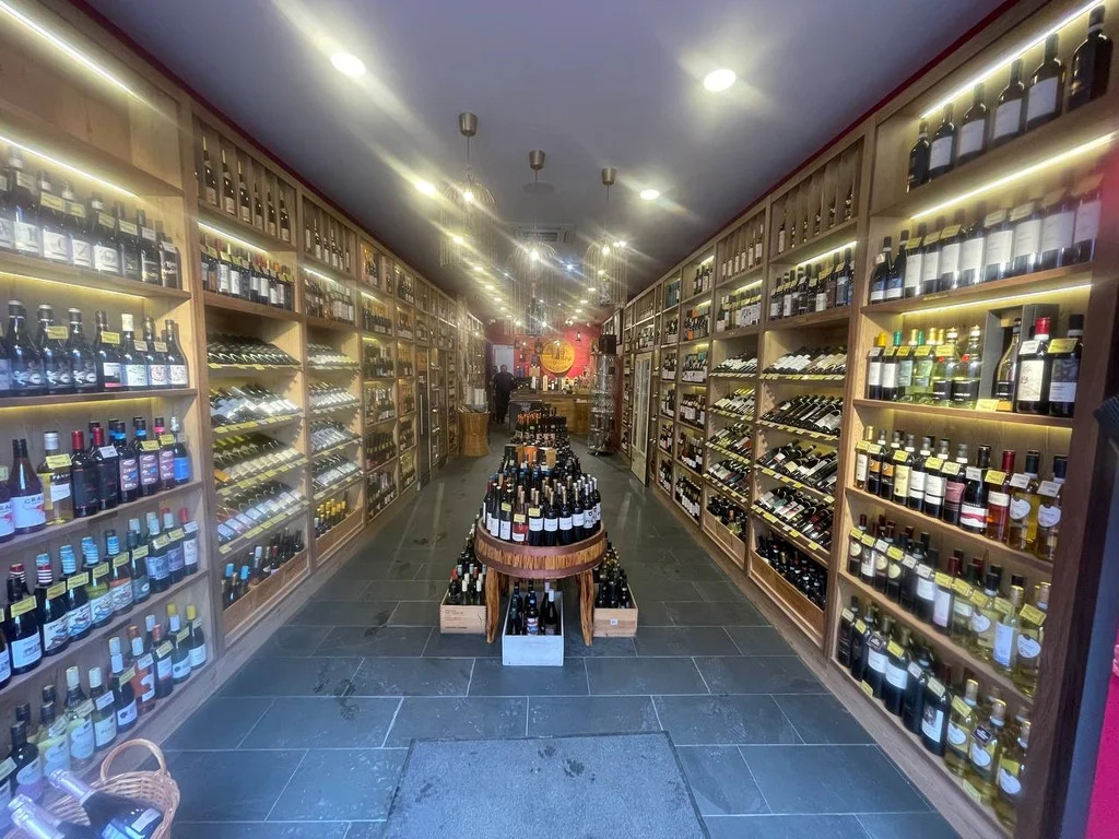 Продается готовый бизнес сеть винотек 63.3 м2 - Фото 2