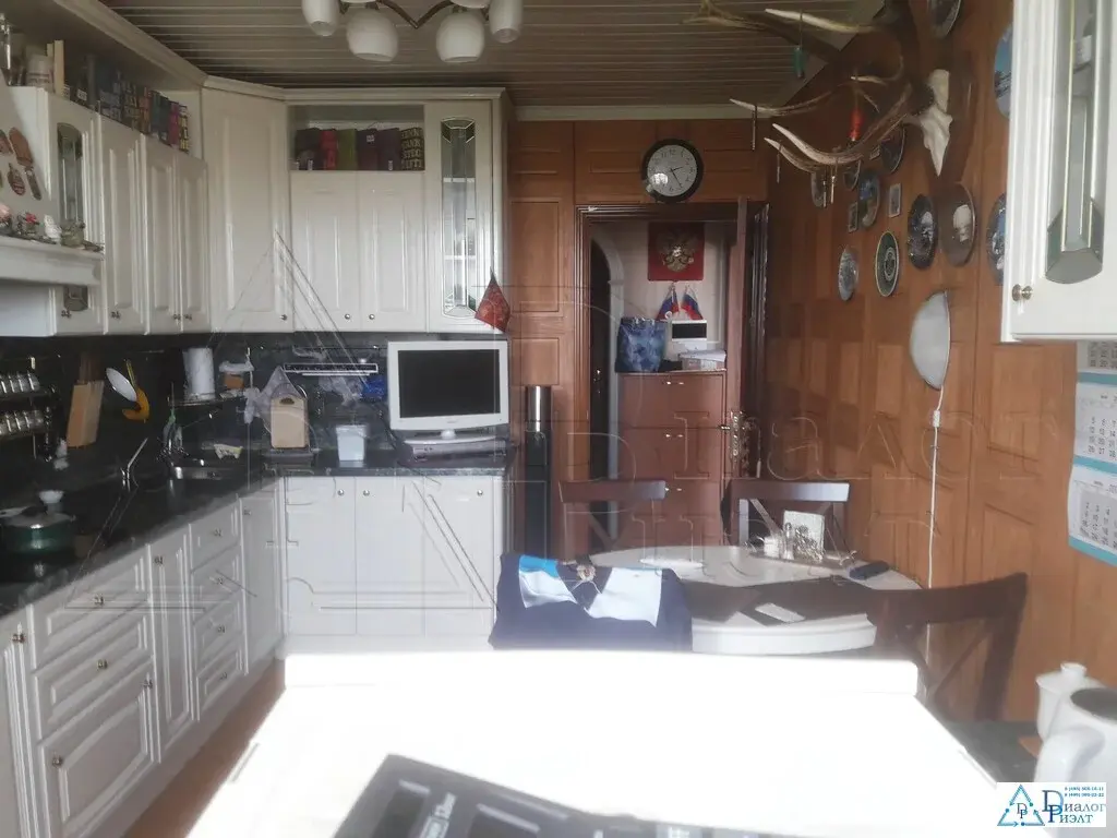 Продается 1/2 доля в трехкомнатной квартире - Фото 2