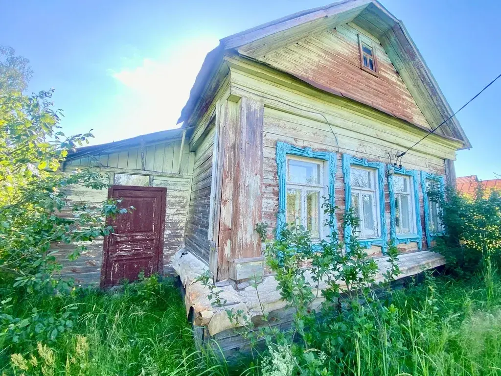 Продаётся дом площадью 41 кв. м.(плюс веранда 15кв.м) с большим земель - Фото 0
