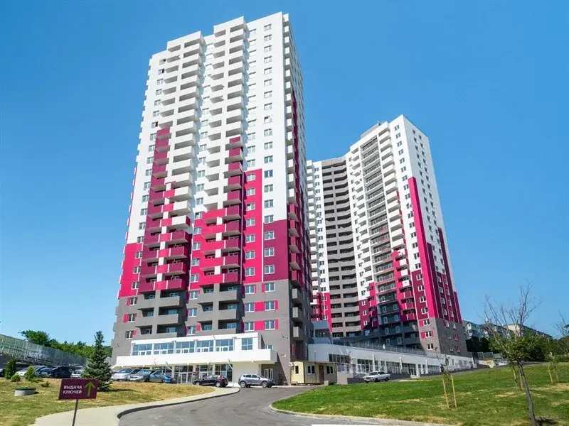 Продаю 3-к квартиру 76м2 - Фото 0