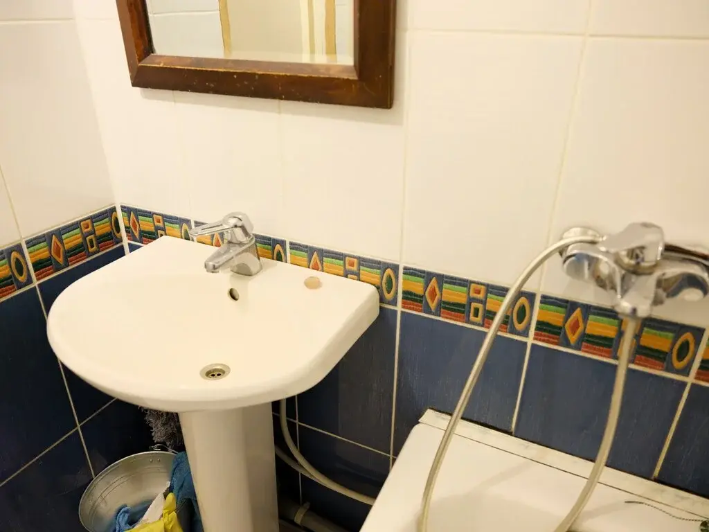 Продам 2-х комн. кв. в С-Петербурге от владельца: В.О., ул. Репина, 25 - Фото 28