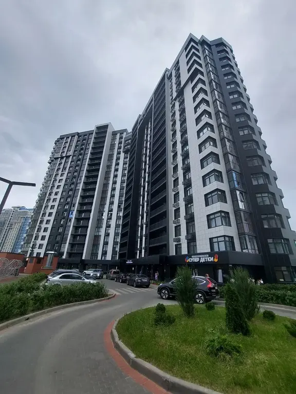 Продаётся трёхкомнатная квартира в центре Обнинска - Фото 1