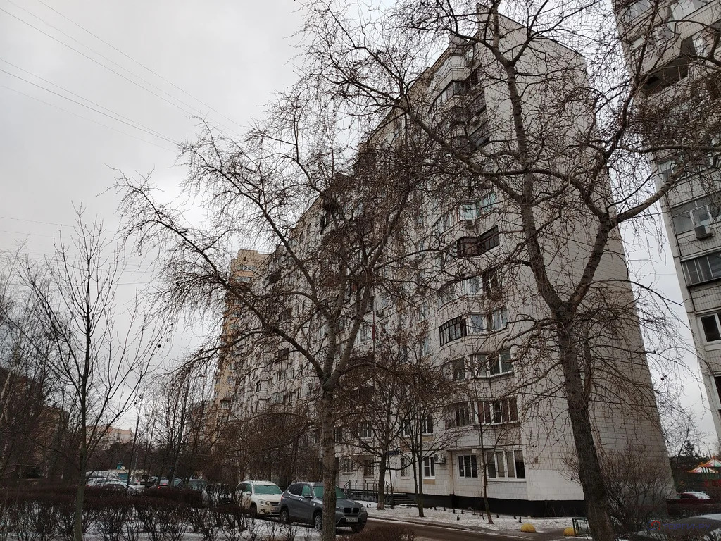 Продажа торгового помещения, Жулебинский б-р. - Фото 2