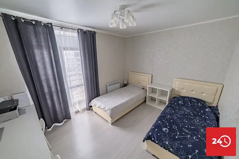 В продаже 3- комнатная квартира в центре по ул. Калинина 1 - Фото 2