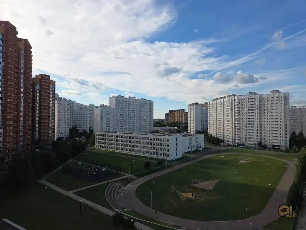 Продам 3-к квартиру 74.2 м2 на 43 Армии 21 - 2 лоджии, - 2 с/у 8 этаж! - Фото 12