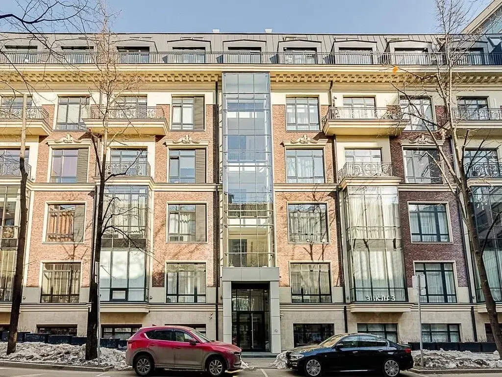 Продаю трехкомнатные апартаменты - Фото 0