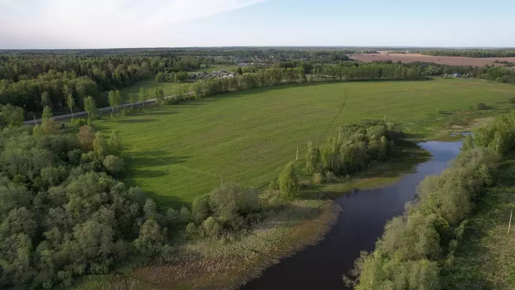 Участок 9 Га (кфх) на берегу водохранилища и возле дороги - Фото 4