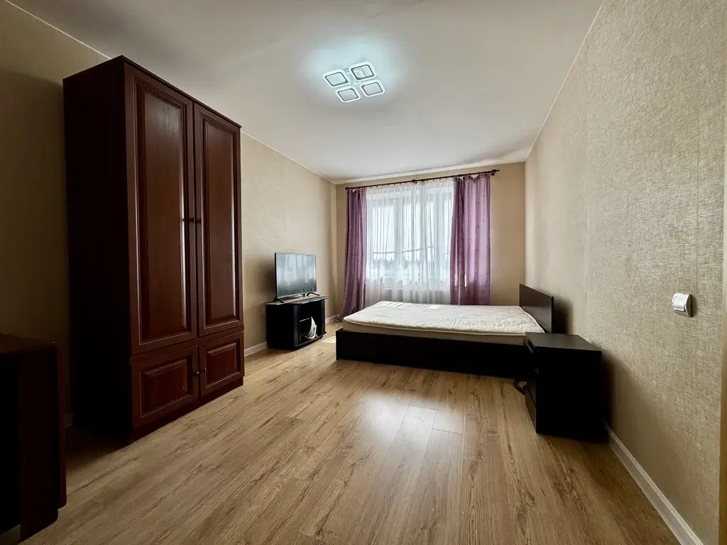 1-к ул.Комсомольская, дом 1 - Фото 1