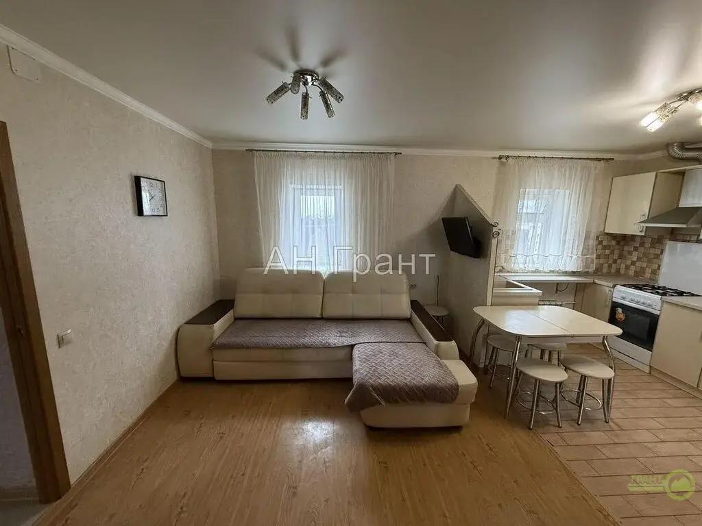 Жилой уютный дом с мебелью, садом и навесом для машины в Белгороде - Фото 13