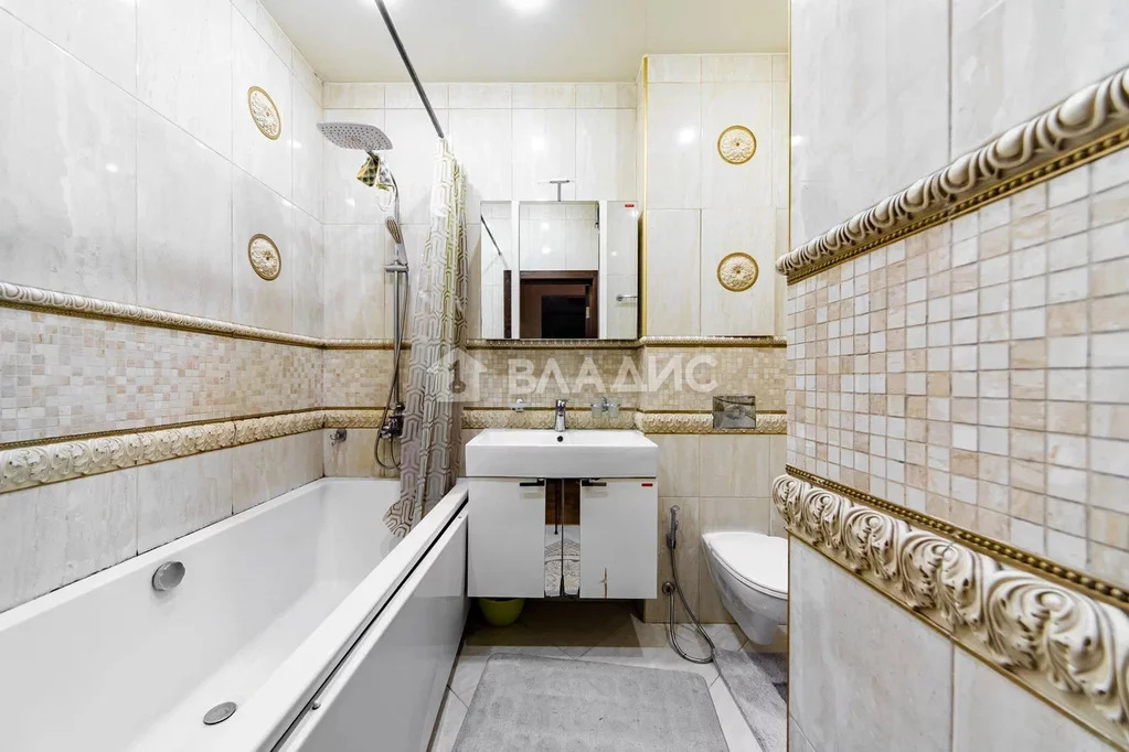 Санкт-Петербург, улица Турку, д.13к1, 4-комнатная квартира на продажу - Фото 18