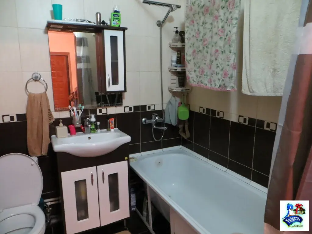 Продам отдельную часть дома с ремонтом рядом с городом. - Фото 15