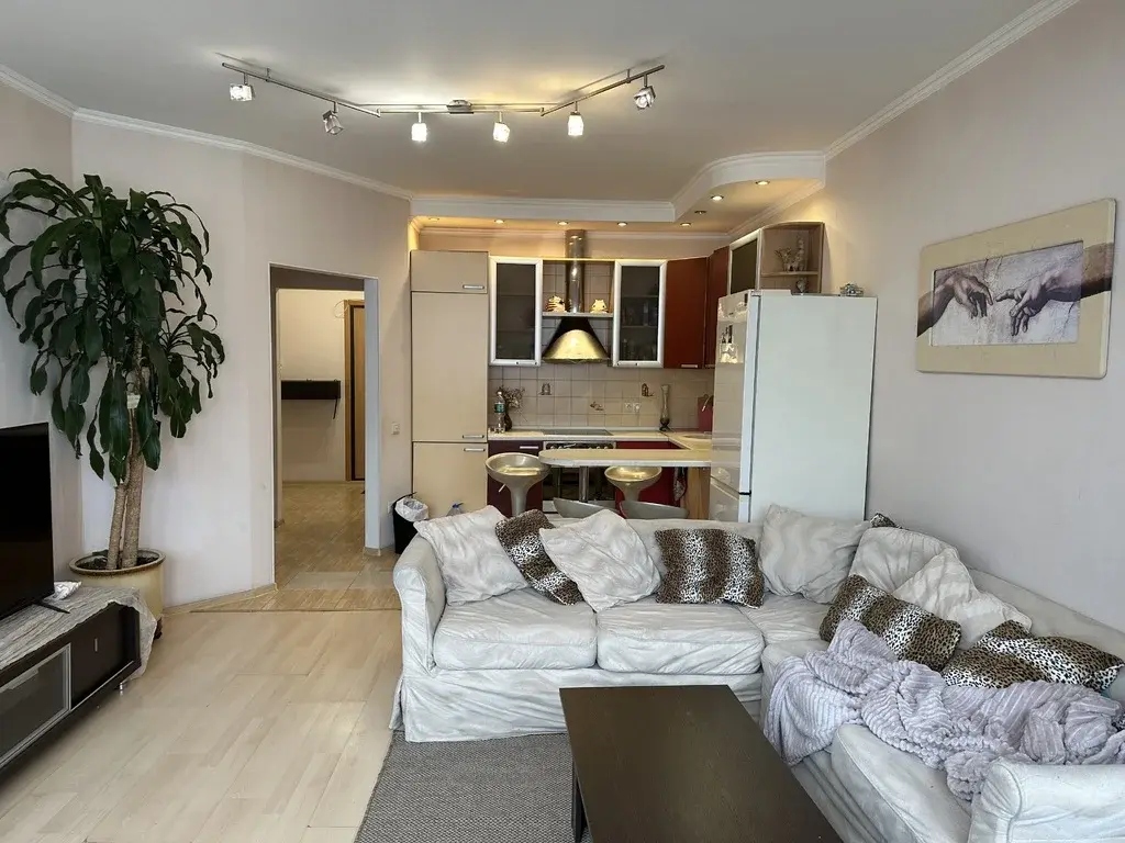 Двушку - Студию на Первомайской в монолитном доме Сдаю - Фото 2