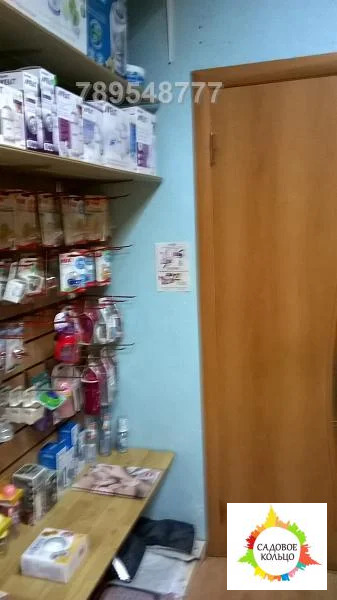 Помещение состоит из двух комнат, санузла, имеет отдельный вход, окно - Фото 2