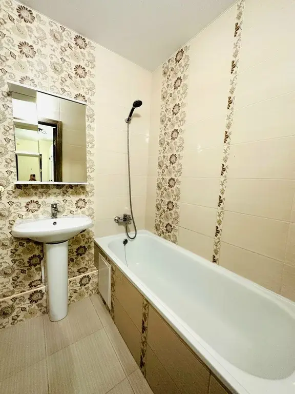 3-к. квартира, 74 м, 15/17 эт. - Фото 6