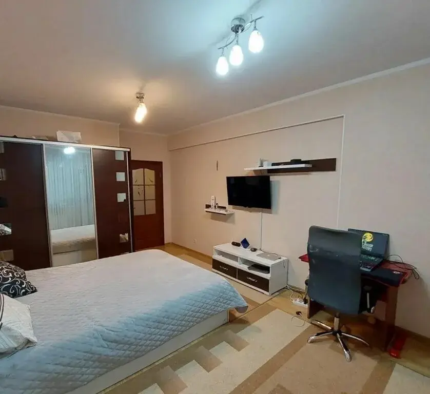 Солнечный микрорайон, 6 - Фото 1