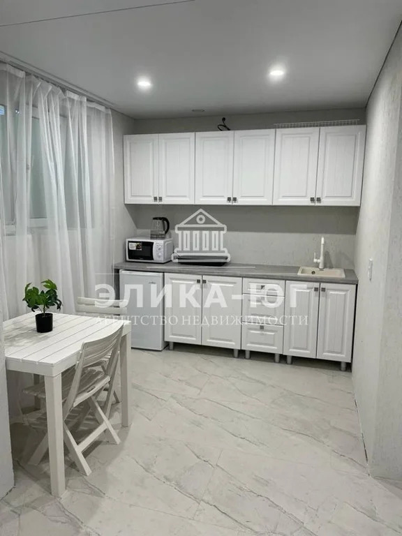 Продажа квартиры, Новомихайловский, Крымский район, Октябрьский пер. - Фото 0
