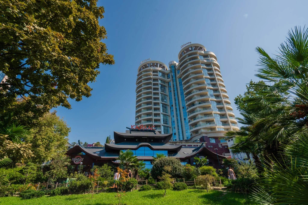 Продается 2-комн. квартира 76 кв.м. - Фото 1