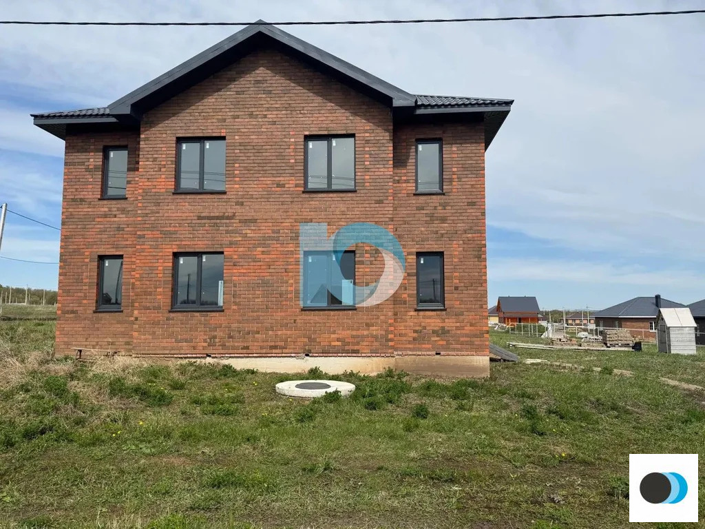 Продажа таунхауса, Суровка, Уфимский район, улица Олега Шурыгина - Фото 1