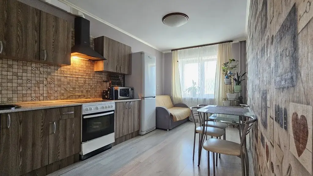 Продажа 2к.кв. в Мурино - Фото 1