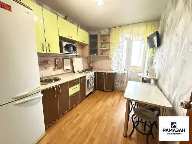 2-ком квартира ул.Амирхана Еники, д. 2/53 - Фото 1