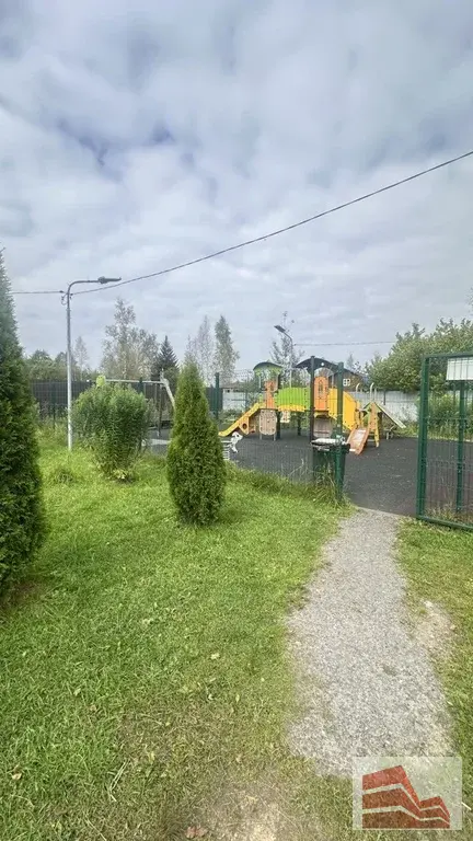 Современный дом у леса - Фото 21