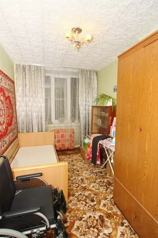 3-комнатная "сталинка" в центре города, ул. Луначарского - Фото 0