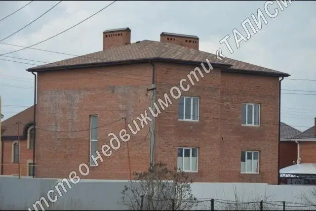 Продается большой КИРПИЧНЫЙ дом - усадьба в г. Таганрог, Мариуп.шоссе - Фото 0