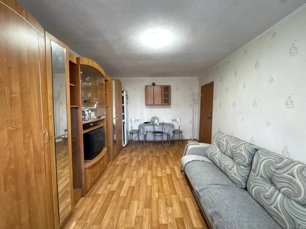 Комната 17,6 м2 в 1-к., 4/5 эт. - Фото 2