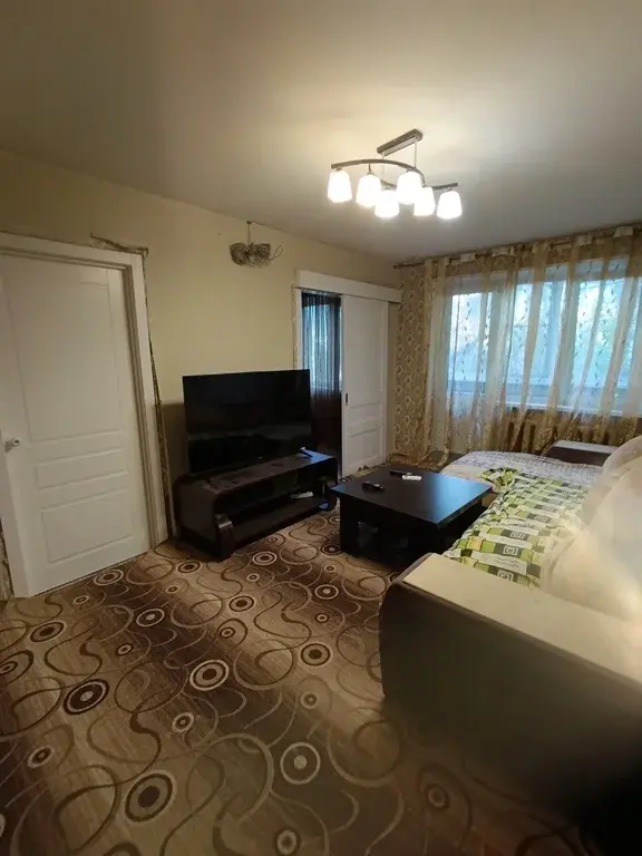 3-к. квартира, 60 м, 2/5 эт. - Фото 1