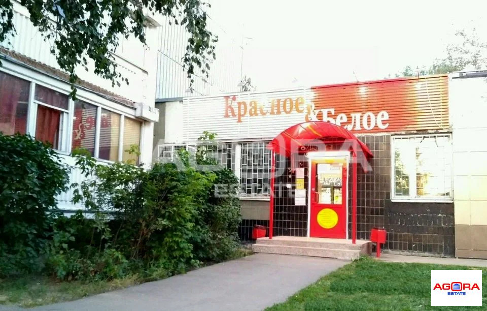 Продажа торгового помещения, м. Сходненская, Героев Панфиловцев ул - Фото 0