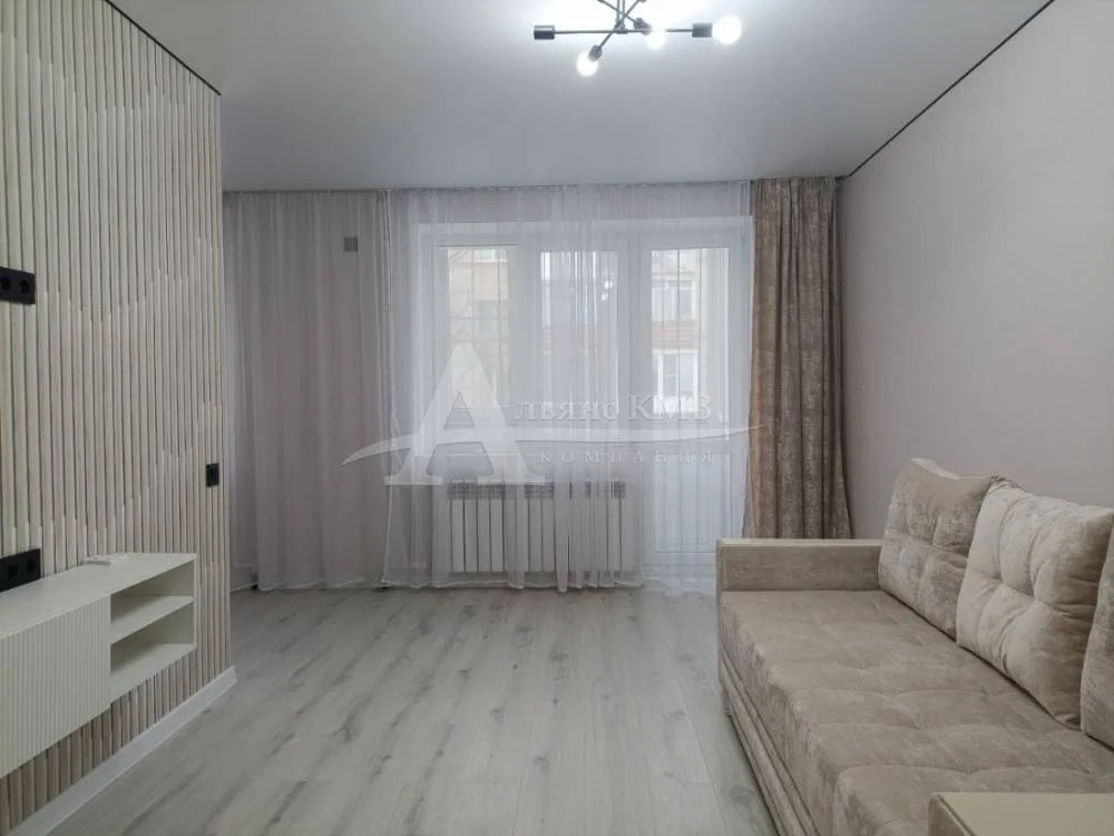 Продажа квартиры, Георгиевск, ул. Калинина - Фото 1