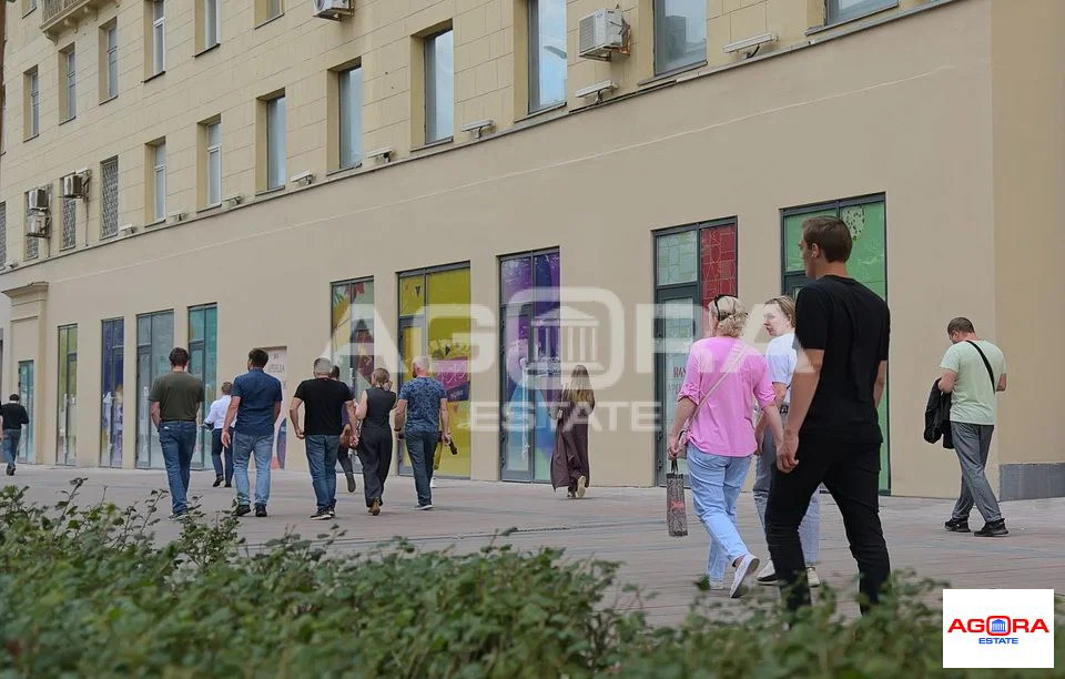 Продажа торгового помещения, м. Курская, ул. Земляной Вал - Фото 0