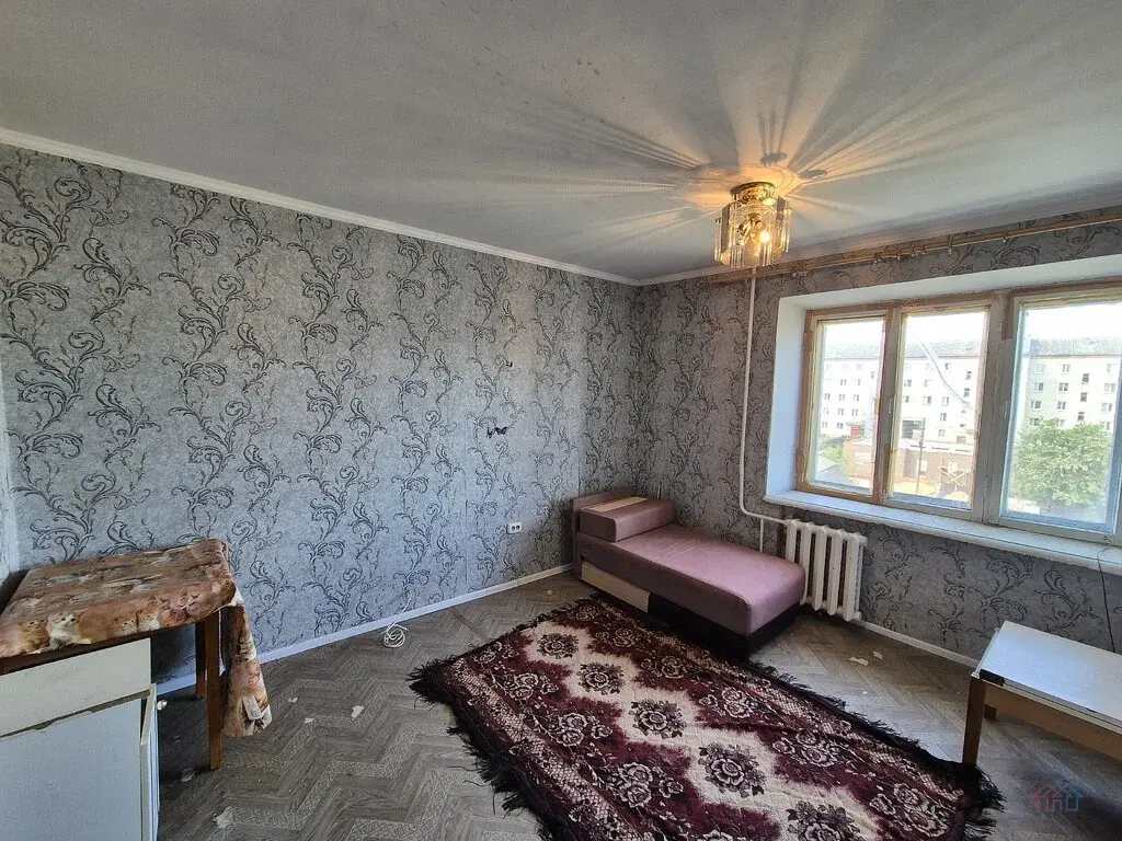 Комната 13 м2 в 8-к, 4/5 эт. - Фото 1
