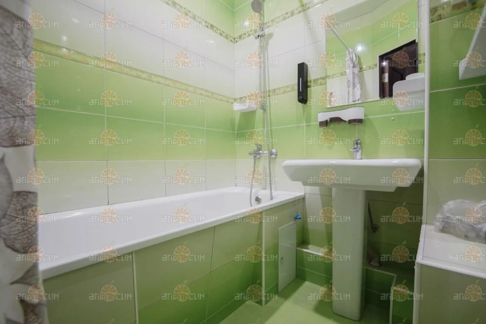 2-комн. квартира - Фото 10