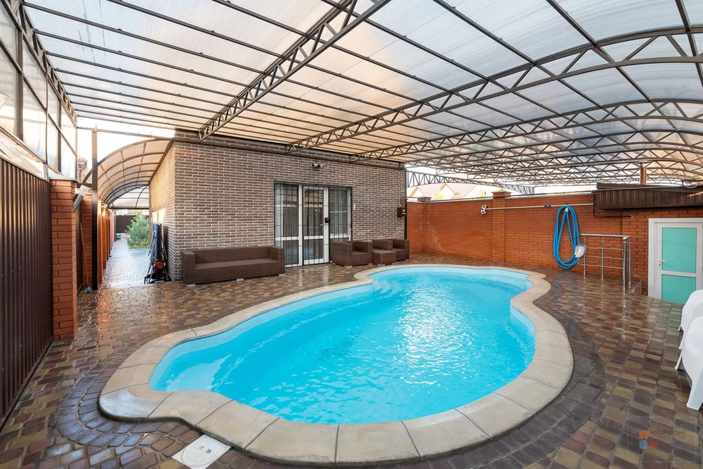 Продается дом с бассейном - Фото 0