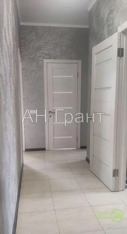 Жилой дом  с гаражом рядом с ШКОЛОЙ в Новосадовый-41 - Фото 12