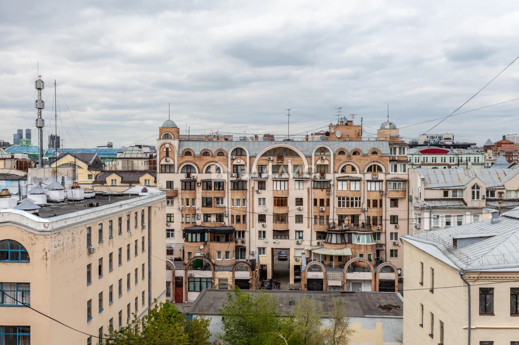 Москва, Сретенский бульвар, д.5, 3-комнатная квартира на продажу - Фото 2