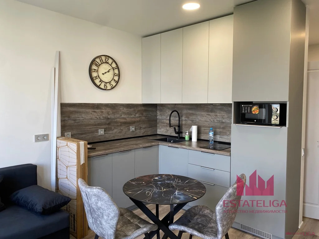 Аренда квартиры, ул. Авиаторов - Фото 1