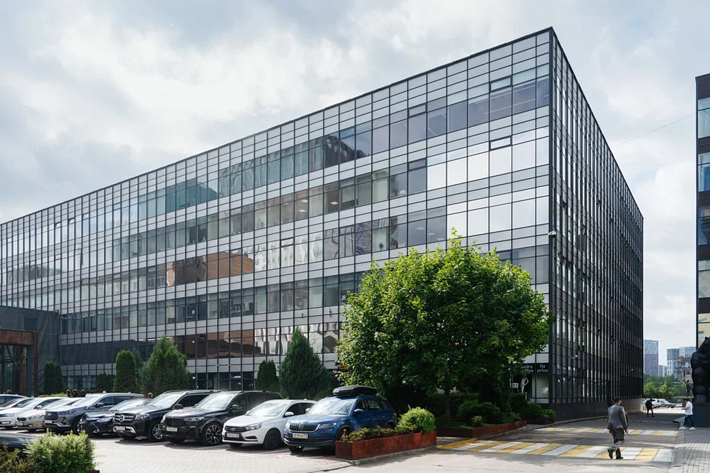 Продажа офиса 373,2 м2 в Бизнес-центре Port Plaza - Фото 1