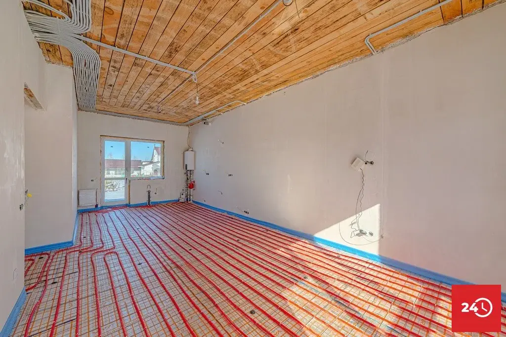 Пpoдаётcя шикаpный дом 108 кв.м., на ровном участке 10 cотoк - Фото 10