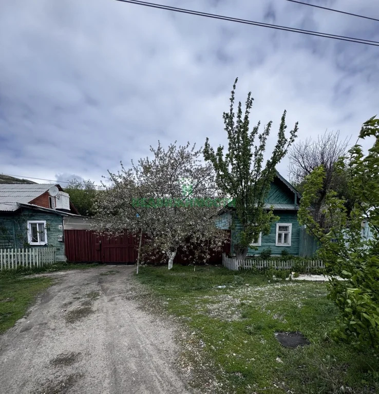 Продажа дома, Вольск, ул. Цементников - Фото 0