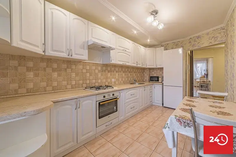Продается 2 комнатная квартира в центре по улице Тарханова, 10 Маяк - Фото 21