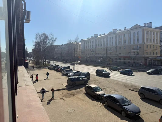 Продам трехкомнатную (3-комн.) квартиру, Коминтерна ул, 127, Нижний... - Фото 3